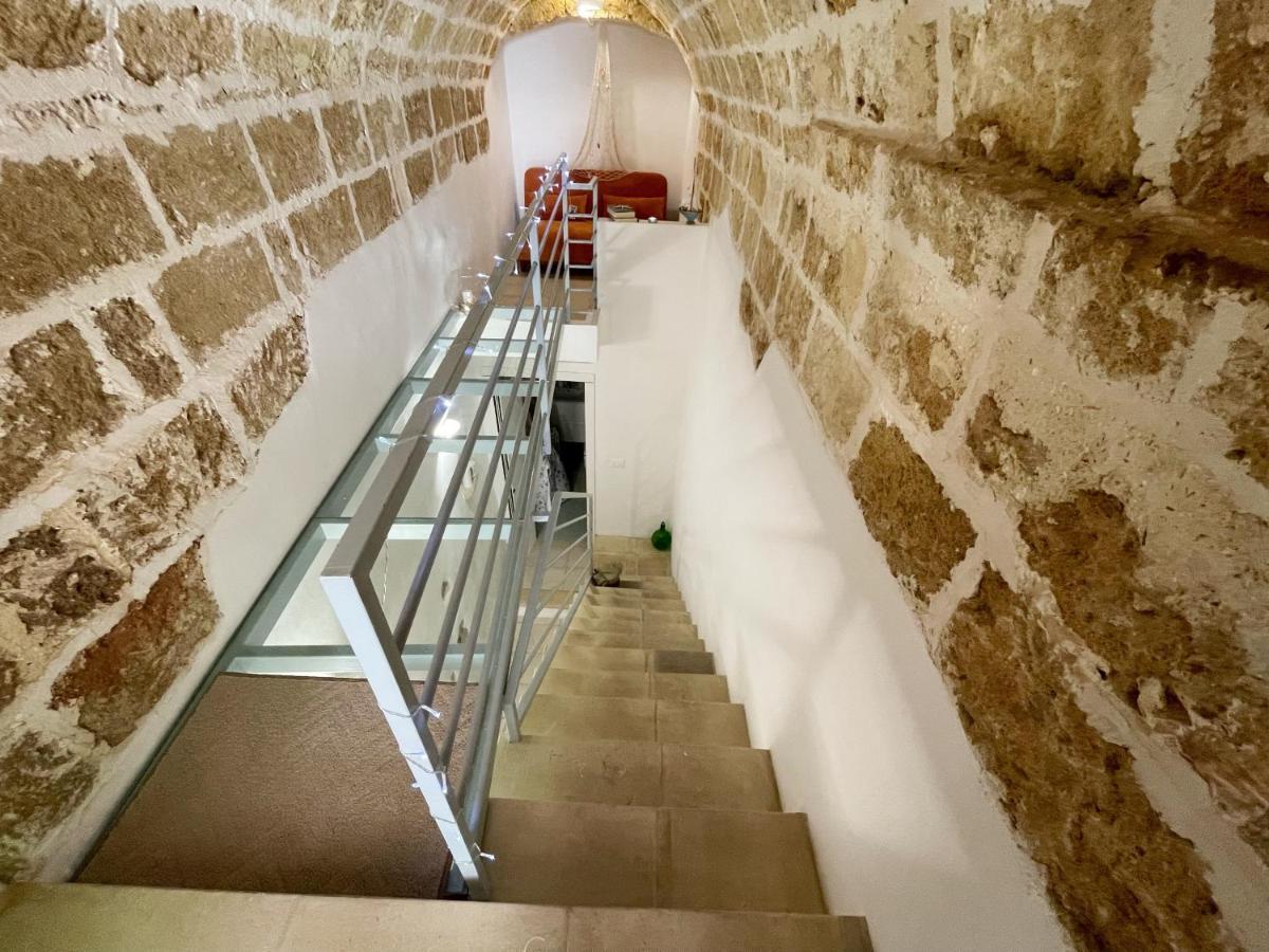 Mediterraneo House- Casa Nel Centro Storico Matino Luaran gambar