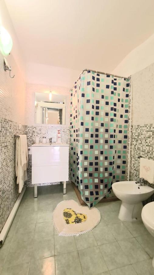 Mediterraneo House- Casa Nel Centro Storico Matino Luaran gambar